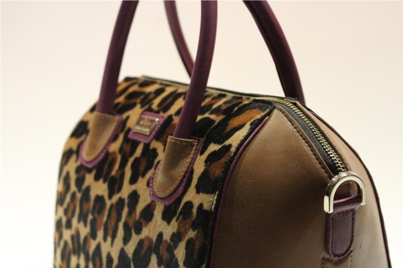 BOLSO MISCELANEA MARIETTE CUERO 2
