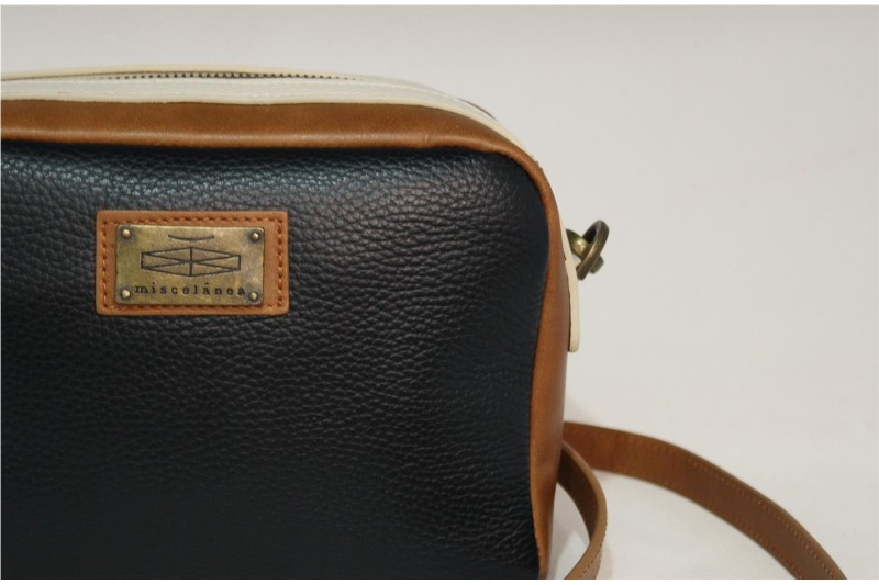 BOLSO MISCELANEA LAURINE NEGRO 2