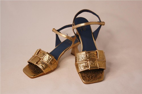 ZAPATOS MISCELANEA ORO