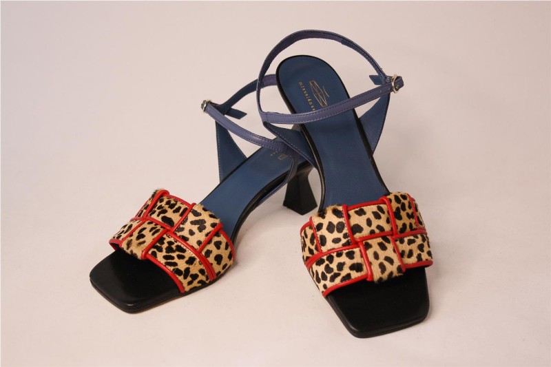 ZAPATOS MISCELANEA ROJO 2