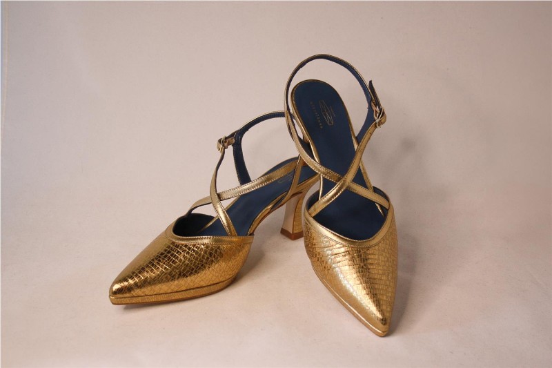 ZAPATOS MISCELANEA ORO