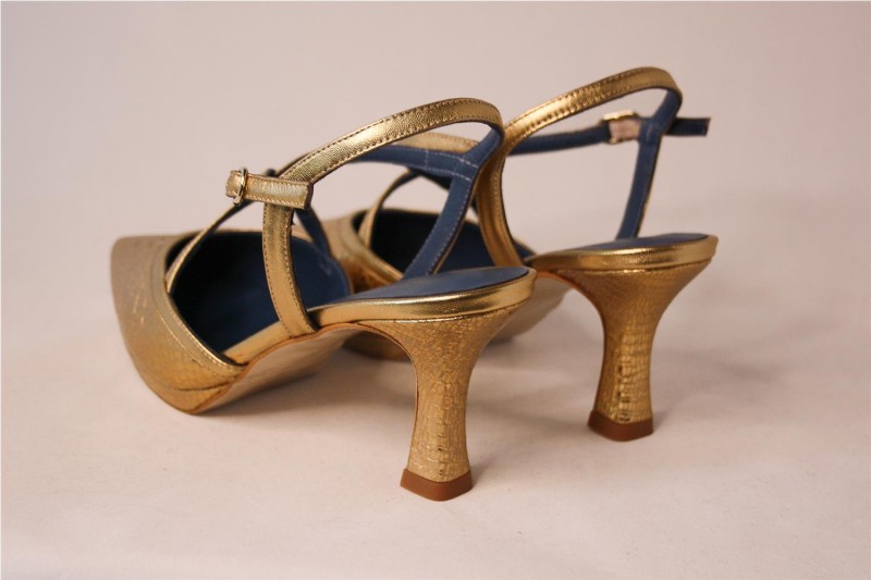 ZAPATOS MISCELANEA ORO