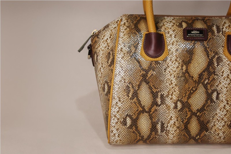 BOLSO MISCELANEA MARIETTE MOSTAZA 2