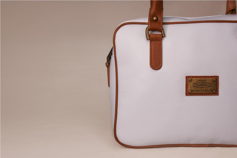 BOLSO MISCELANEA VIVIANE BLANCO 2