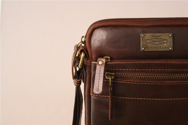 BOLSO MISCELANEA MARRON 2