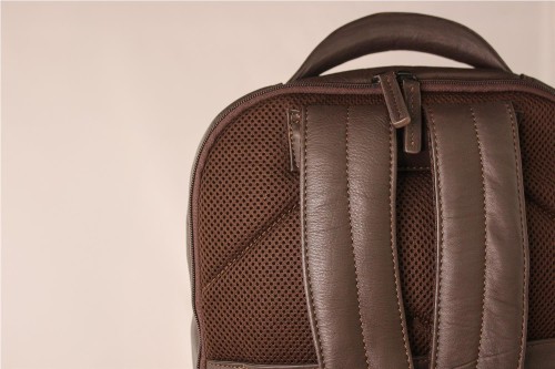 MOCHILA MISCELANEA MARRON