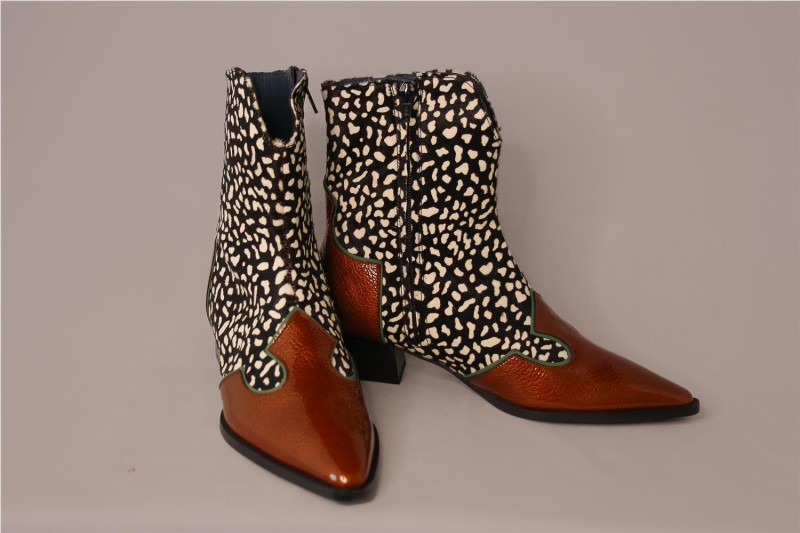 BOTINES MISCELANEA CUERO