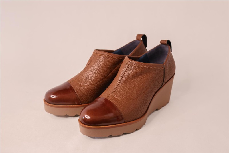 BOTINES MISCELANEA CUERO
