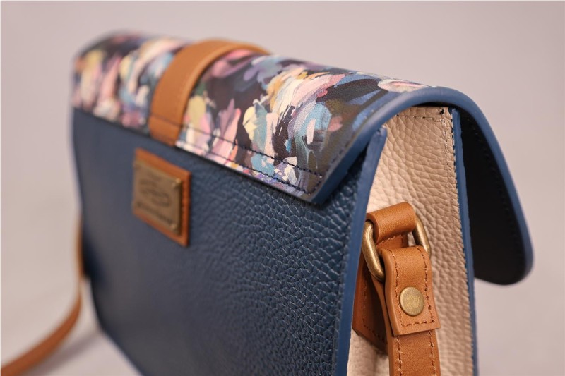 BOLSO MISCELANEA CECILE AZUL