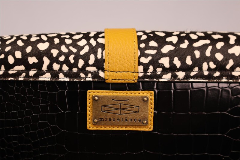 BOLSO MISCELANEA CECILE MOSTAZA