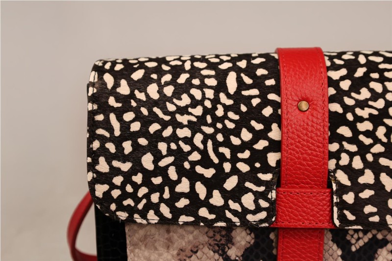 BOLSO MISCELANEA CECILE ROJO 2