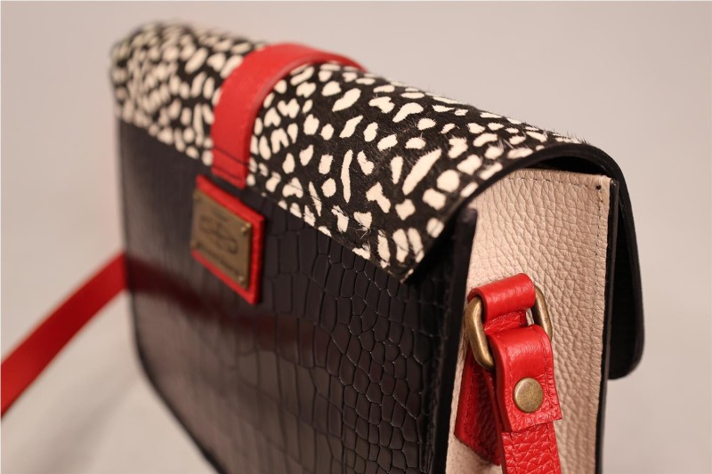 BOLSO MISCELANEA CECILE ROJO