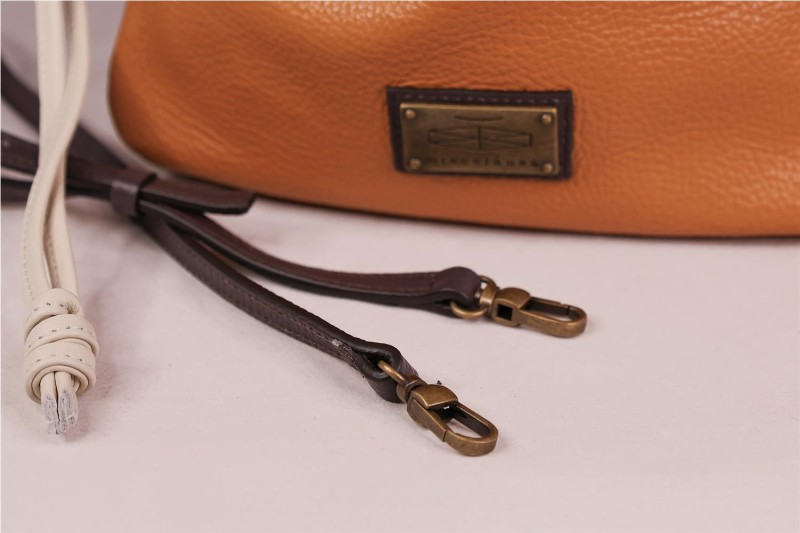 BOLSO MISCELANEA LÉA