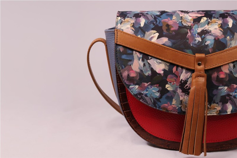 BOLSO MISCELANEA CHLOE AZUL