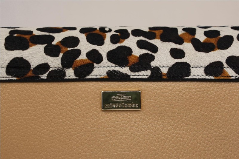 CARTERA MISCELANEA LILOU 