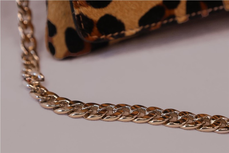 CARTERA MISCELANEA LILOU LEO