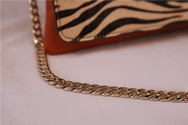 CARTERA MISCELANEA LILOU  2