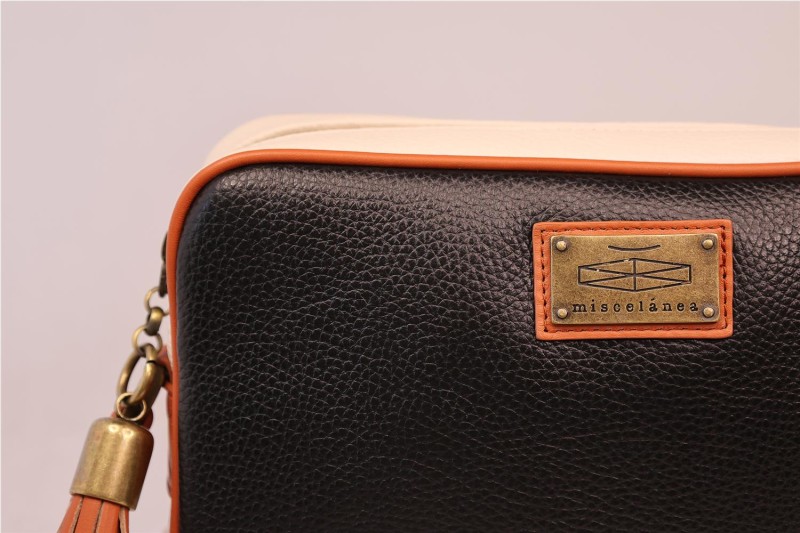 BOLSO MISCELANEA MADELEINE NEGRO