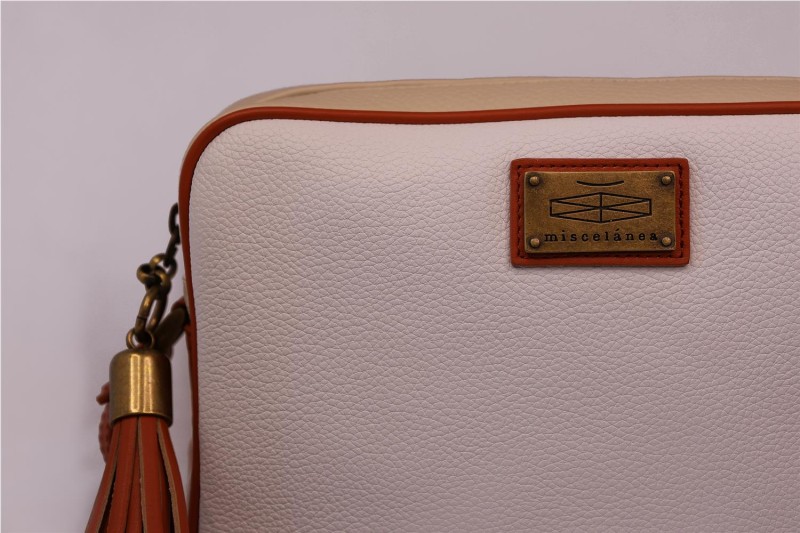 BOLSO MISCELANEA MADELEINE BLANCO 2