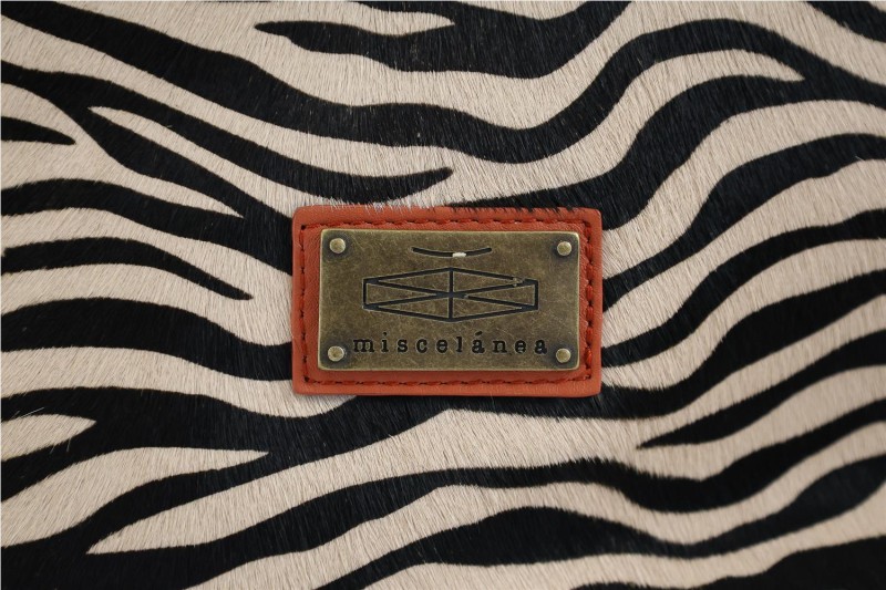 BOLSO MISCELANEA EMMA CEBRA