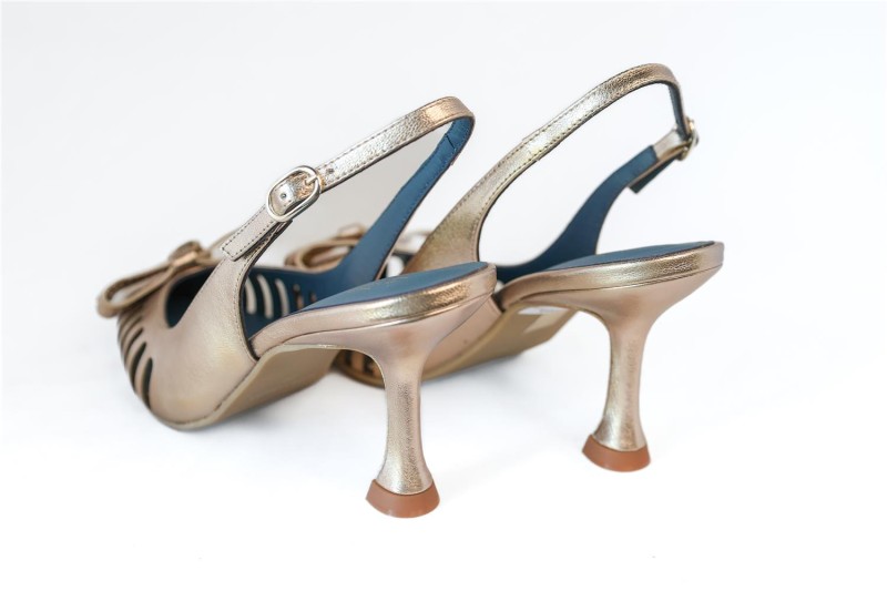 ZAPATOS MISCELANEA ORO