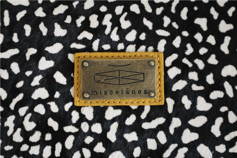 BOLSO MISCELANEA ARIANE MOSTAZA