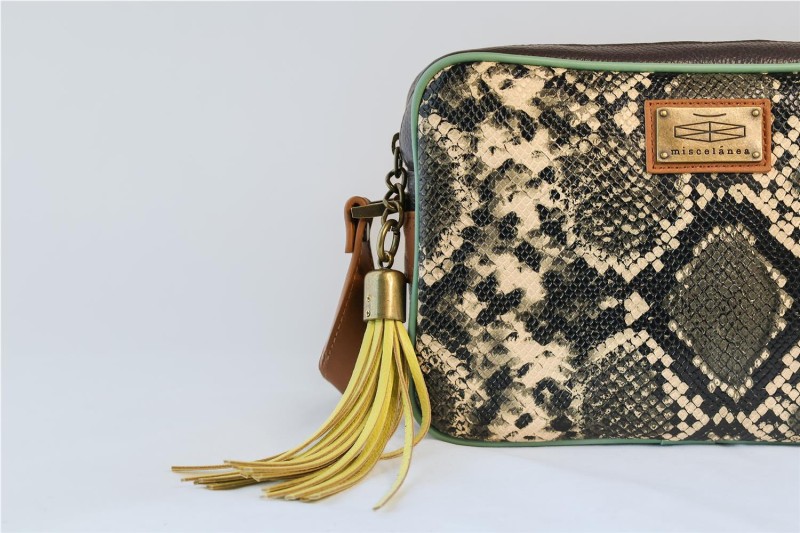 BOLSO MISCELANEA MADELEINE ALMOND