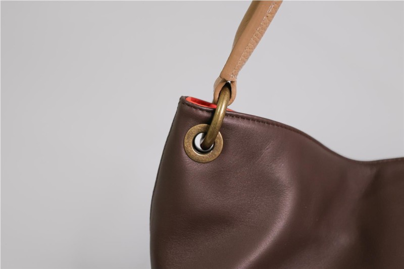 BOLSO MISCELANEA ARIANE MARRON 2