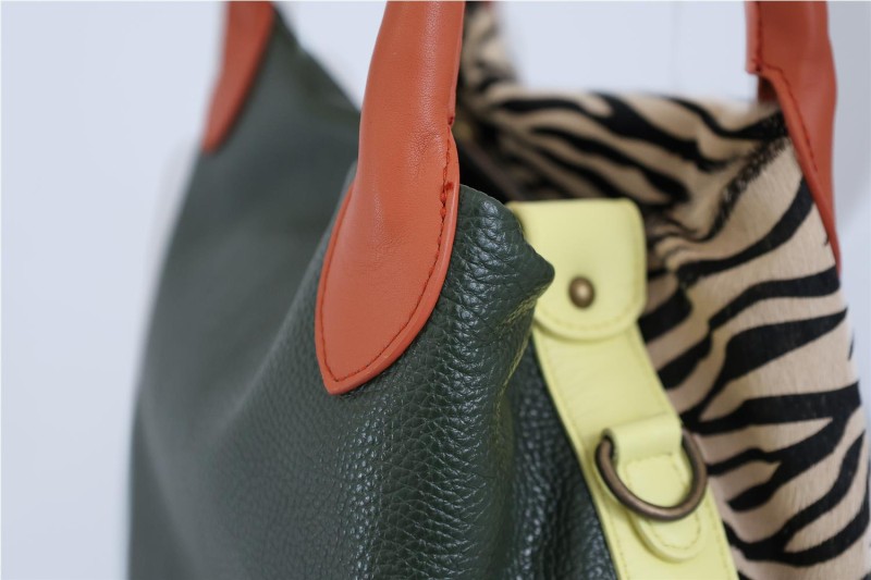 BOLSO MISCELANEA EMMA CEBRA