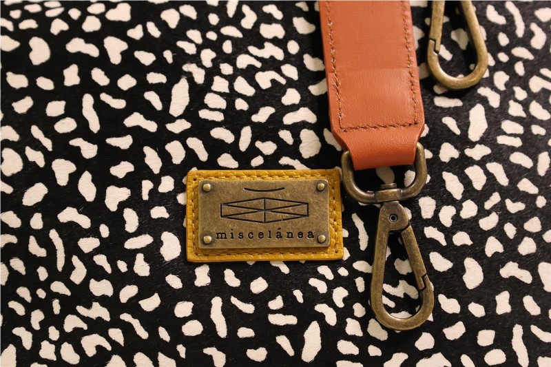 BOLSO MISCELANEA EMMA MOSTAZA