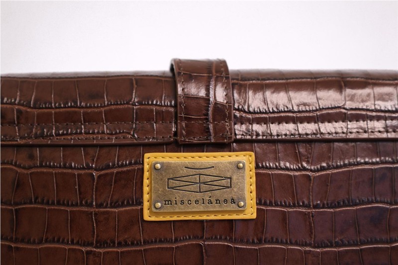 BOLSO MISCELANEA CECILE MARRON