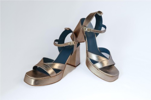 ZAPATOS MISCELANEA ORO