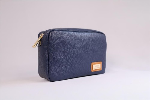 Bolso Bandolera Miscelánea de Piel: Estilo y Sofisticación Compacta