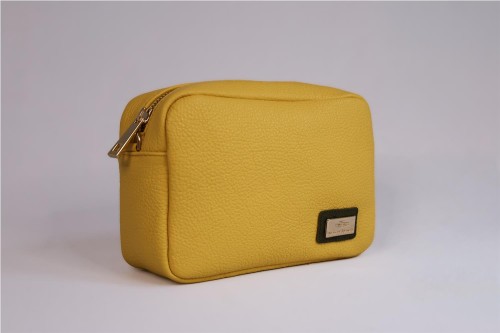 Bolso Bandolera Miscelánea de Piel: Estilo y Sofisticación Compacta