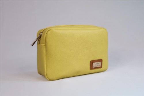 Bolso Bandolera Miscelánea de Piel: Estilo y Sofisticación Compacta