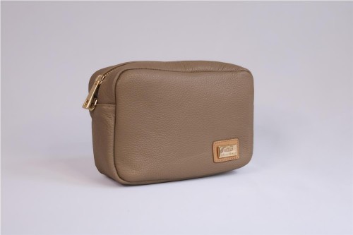 Bolso Bandolera Miscelánea de Piel: Estilo y Sofisticación Compacta