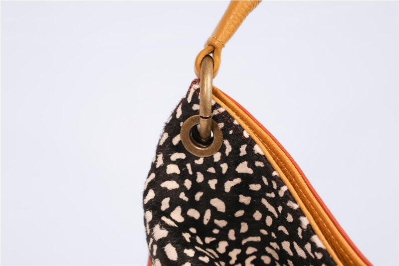 BOLSO MISCELANEA ARIANE MOSTAZA