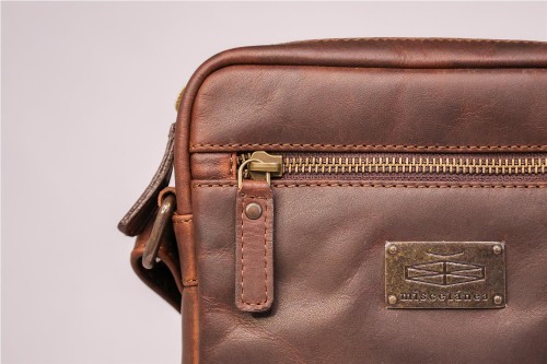 BOLSO MISCELANEA AMES CUERO