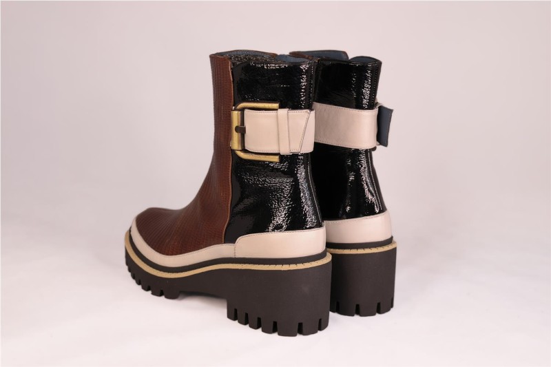 BOTINES MISCELANEA CUERO