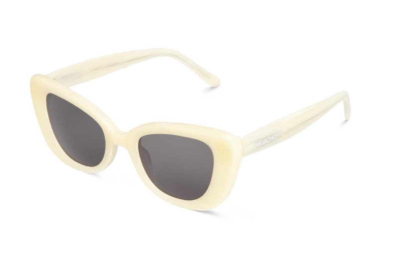 COCO CAPARICA WITH CLASSIC UNICO 2