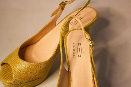 ZAPATOS MISCELANEA MOSTAZA