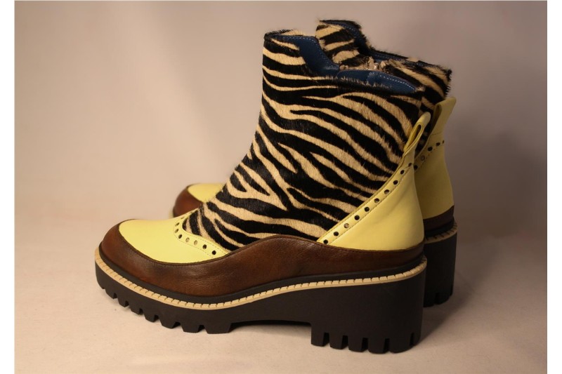 BOTINES MISCELANEA CUERO 2