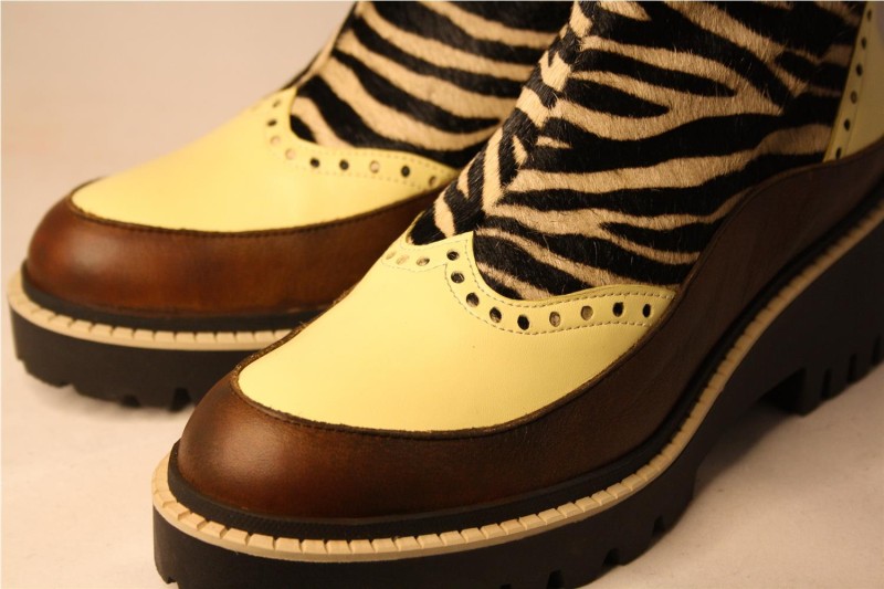 BOTINES MISCELANEA CUERO