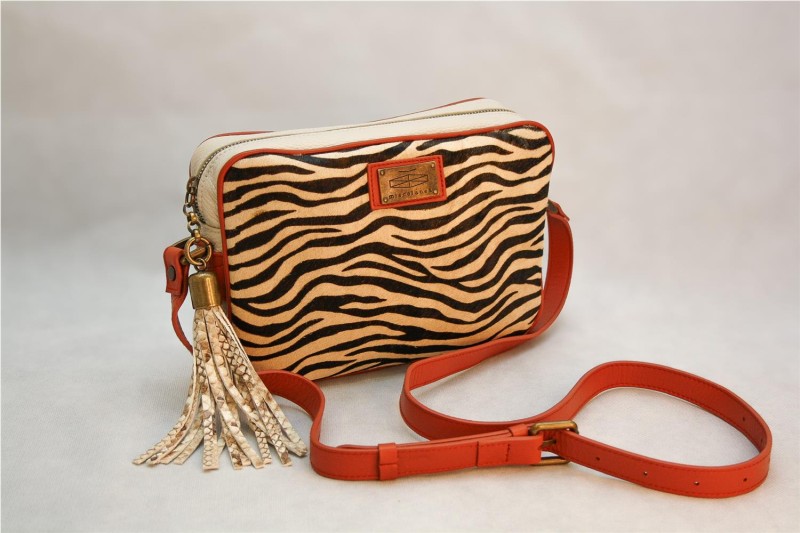 BOLSO MISCELANEA MADELEINE CEBRA MATTONE 2